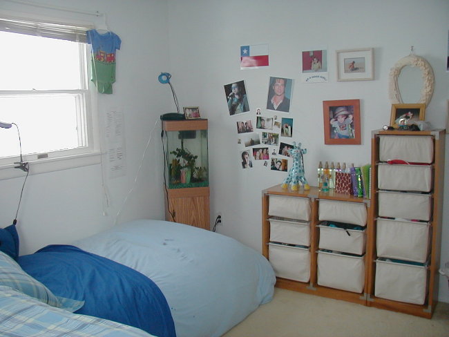 Brian gave his room to Cot� during her stay in New Jersey.
